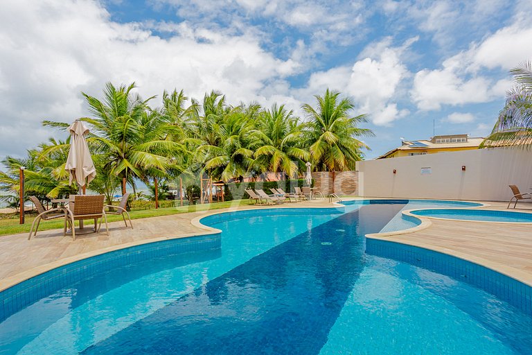 Excellent Beachfront Village with 4 Suites - Itacimirim