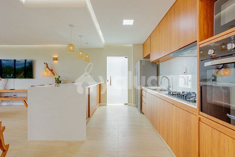 Linda Casa com 7 suítes e Piscina Privada - Praia do Forte