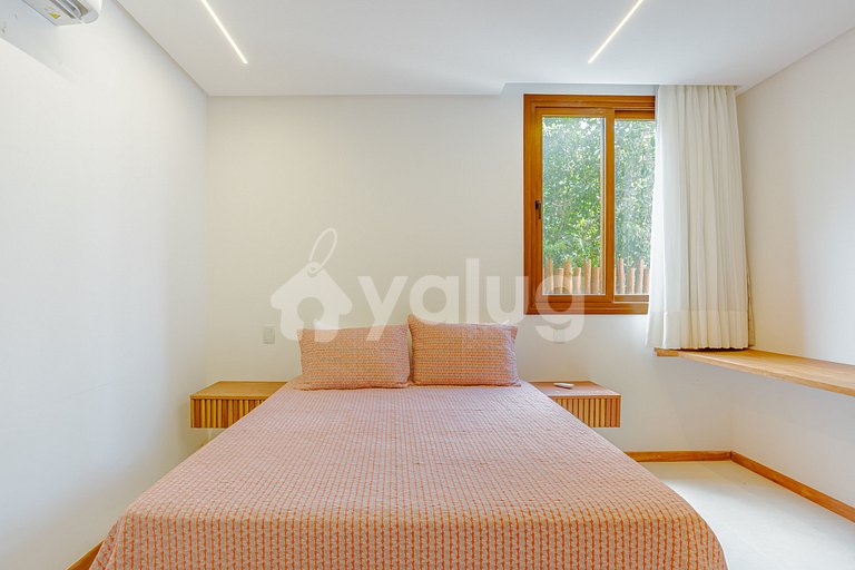 PF122 High Standard House with 4 Suites Praia Bella