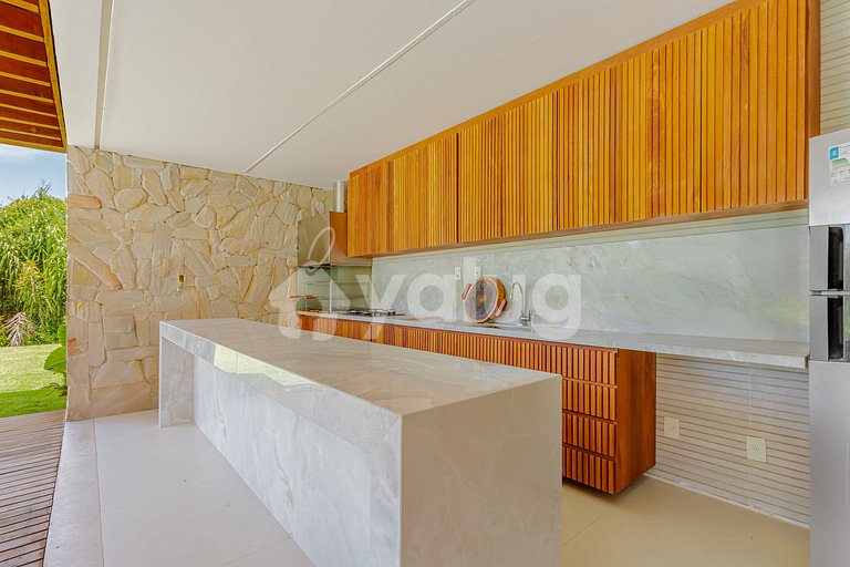 PF122 High Standard House with 4 Suites Praia Bella