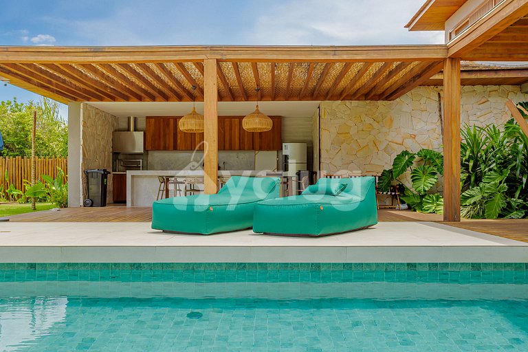 PF122 High Standard House with 4 Suites Praia Bella