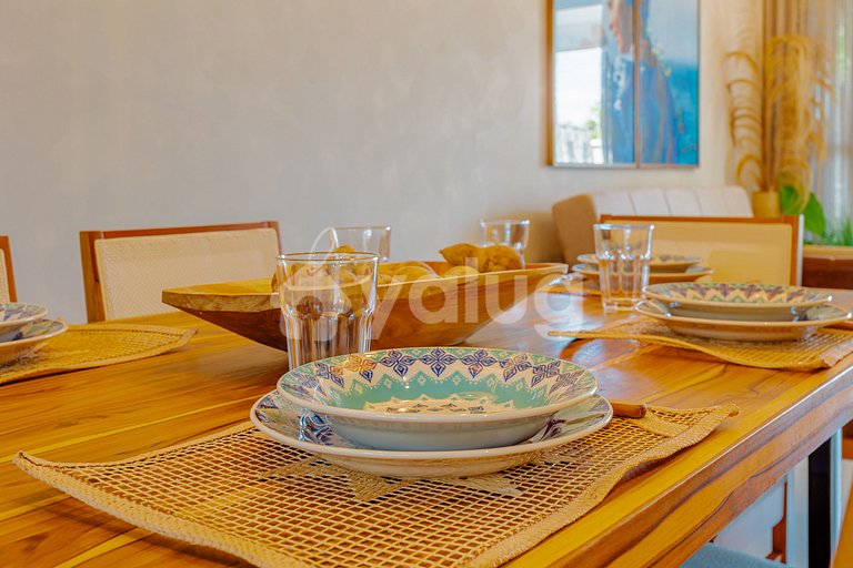 Excellent 4/4 Village in Guarajuba