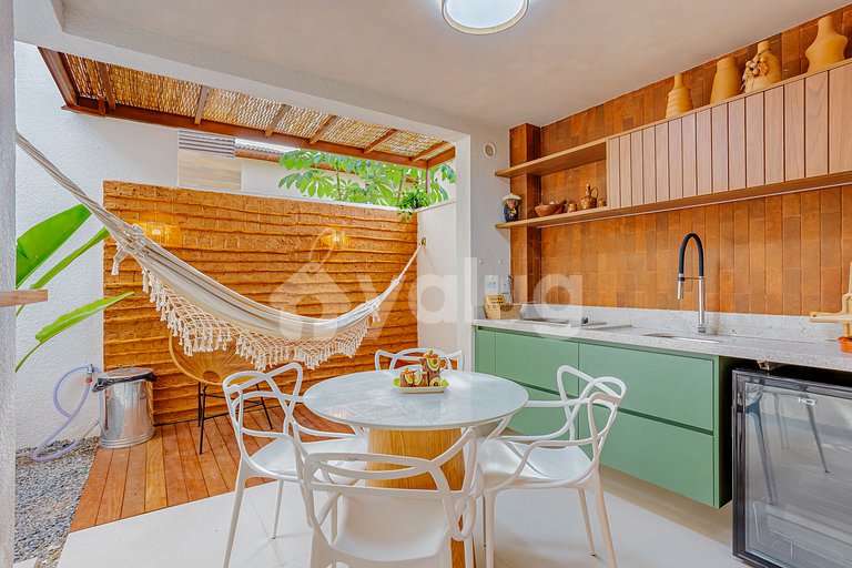 Excellent 4/4 Village in Guarajuba