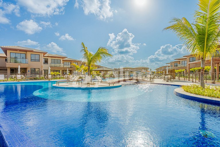 Excellent 4/4 Village in Guarajuba