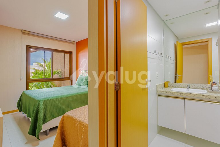 Wonderful Duplex with 4 Bedrooms, Right on the Beach