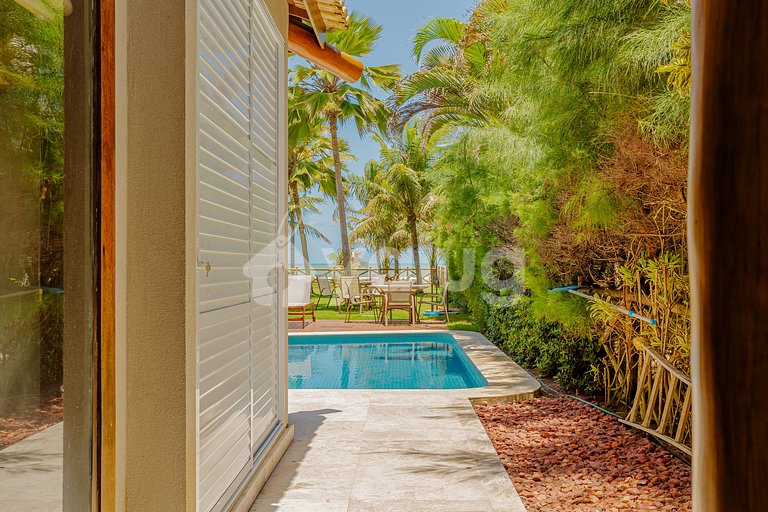 GB129 Luxury Beachfront House - Guarajuba