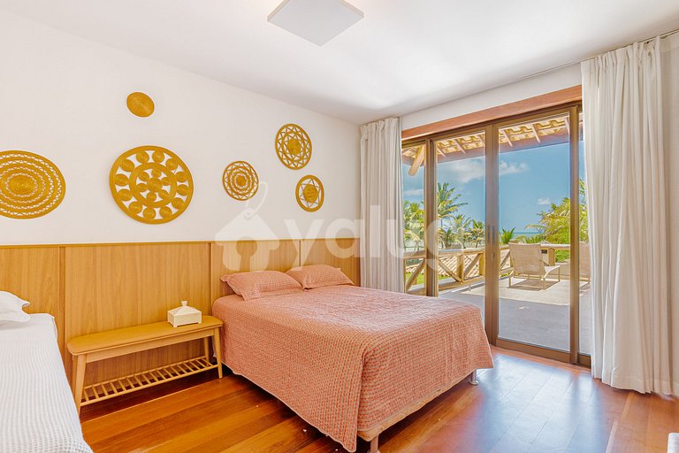 GB129 Luxury Beachfront House - Guarajuba