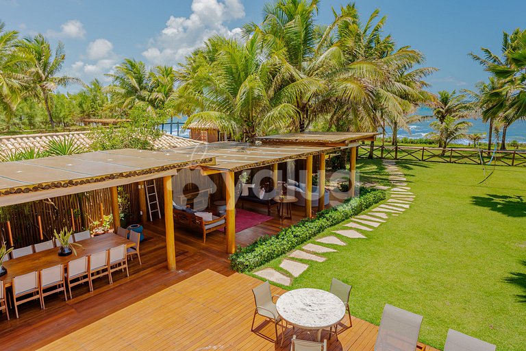 GB129 Luxury Beachfront House - Guarajuba