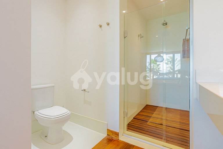 GB129 Luxury Beachfront House - Guarajuba