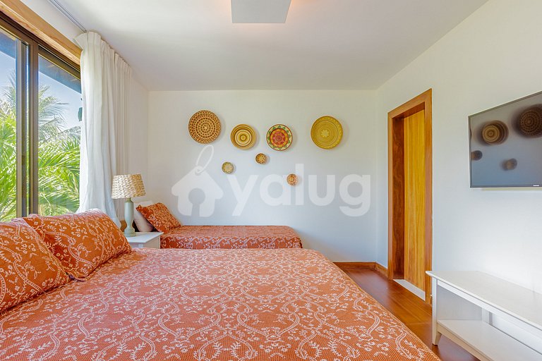 GB129 Casa de Alto Padrão Pé na Areia - Guarajuba