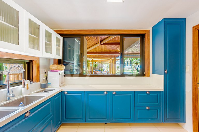 GB129 Luxury Beachfront House - Guarajuba