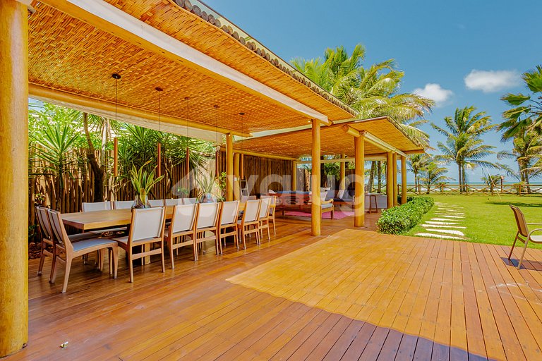 GB129 Luxury Beachfront House - Guarajuba