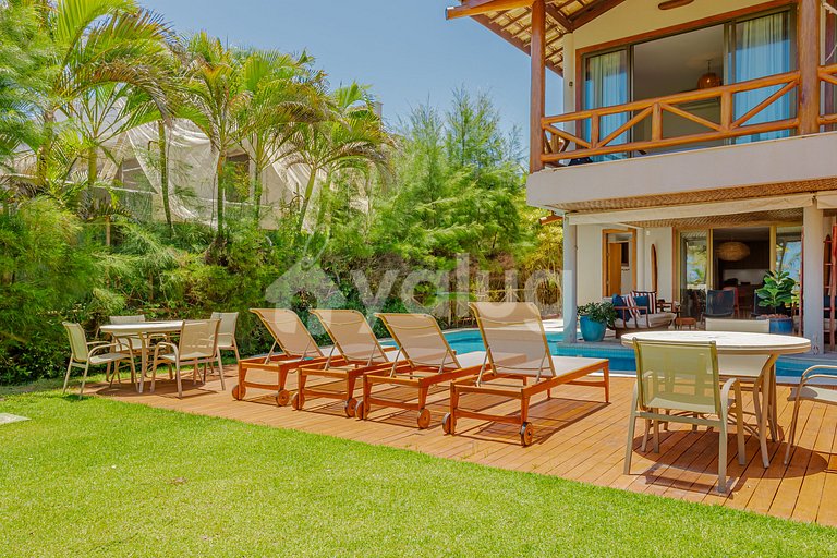GB129 Casa de Alto Padrão Pé na Areia - Guarajuba
