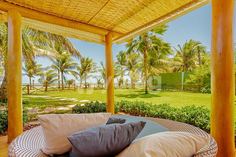 GB129 Luxury Beachfront House - Guarajuba