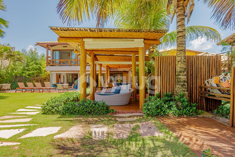 GB129 Casa de Alto Padrão Pé na Areia - Guarajuba