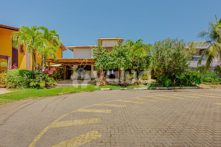 GB129 Casa de Alto Padrão Pé na Areia - Guarajuba
