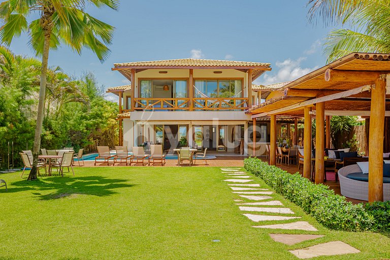 GB129 Casa de Alto Padrão Pé na Areia - Guarajuba