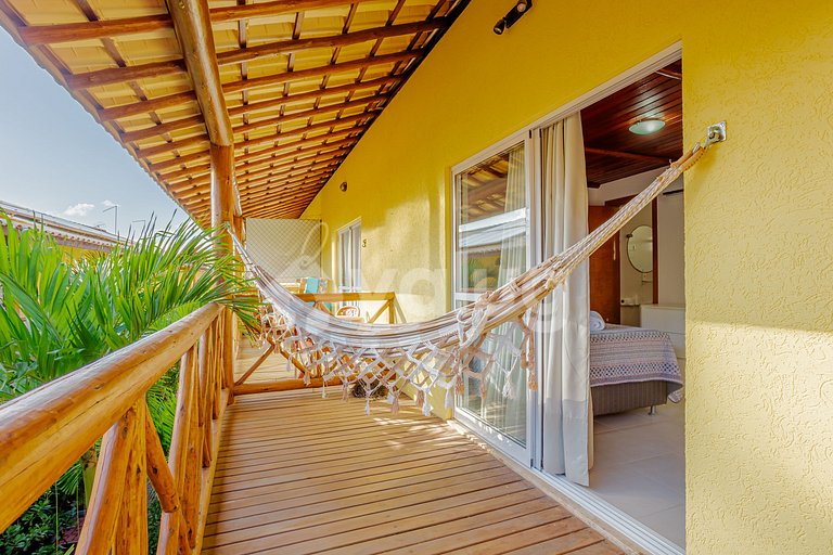 IT120 Excelente Apartamento Pé na Areia com 2 Quartos