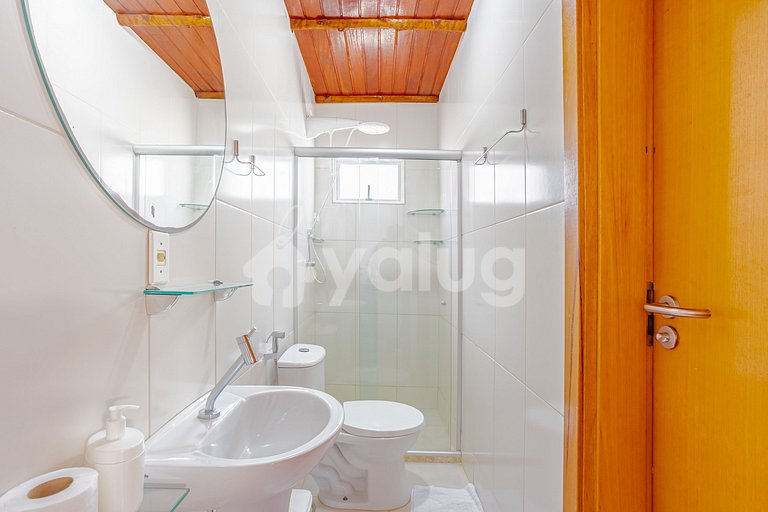 IT120 Excelente Apartamento Pé na Areia com 2 Quartos