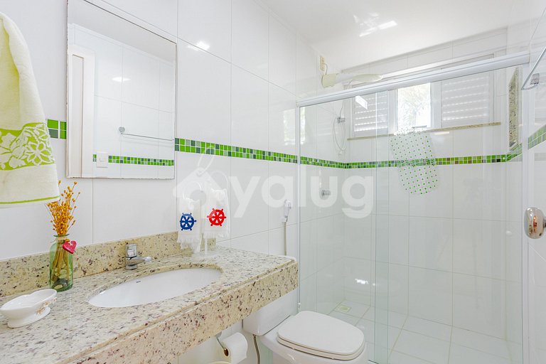 GB130 Excelente Casa com Piscina - Guarajuba