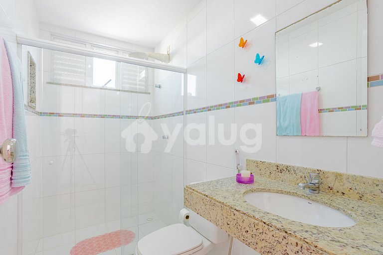 GB130 Excelente Casa com Piscina - Guarajuba