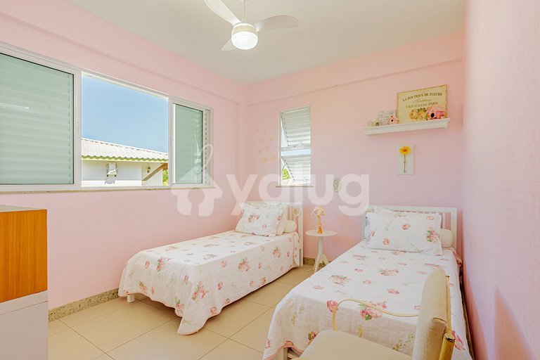 GB130 Excelente Casa com Piscina - Guarajuba