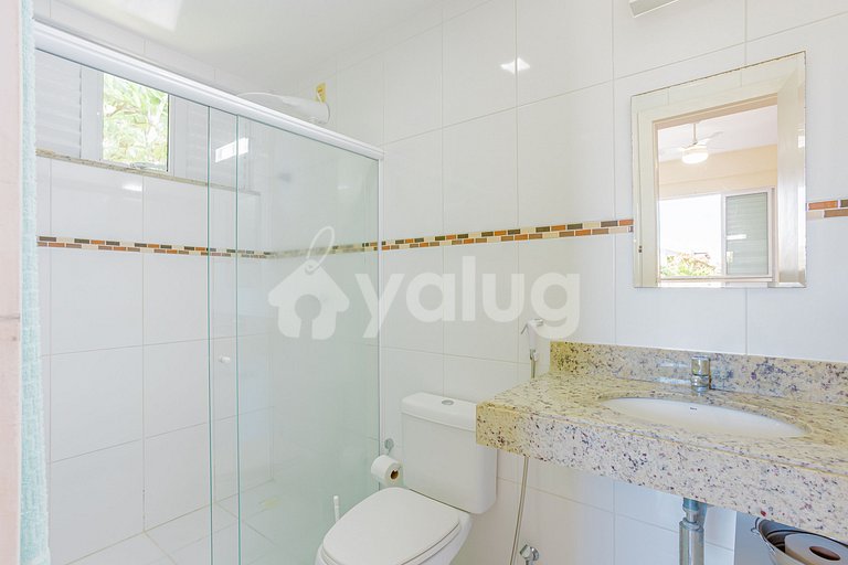 GB130 Excelente Casa com Piscina - Guarajuba