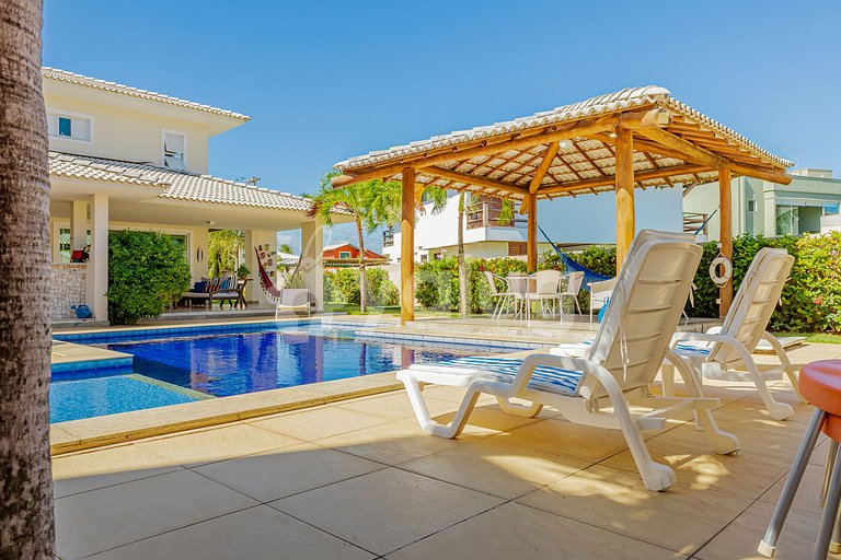 GB130 Excelente Casa com Piscina - Guarajuba