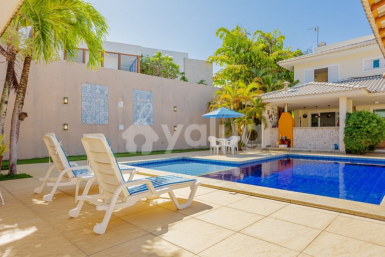 GB130 Excelente Casa com Piscina - Guarajuba