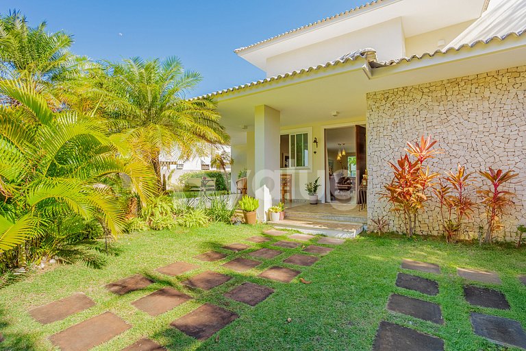 GB130 Excelente casa con piscina - Guarajubá