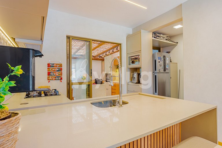 IT121 - Encantador pueblo con 2 suites en Itacimirim