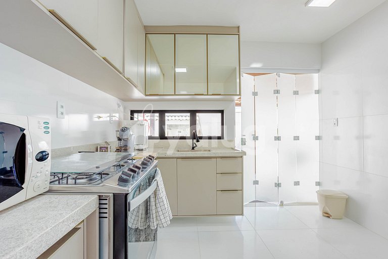 Ótimo apt 2 Quartos em Guarajuba com Piscina e WiFi