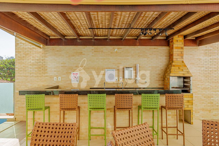 Apartamento vista mar a 200m da praia Armação