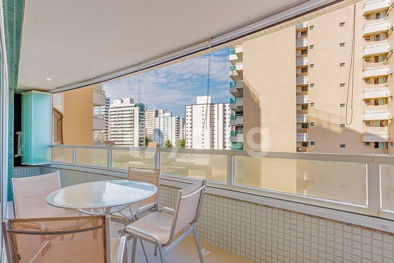 Apartamento vista mar a 200m da praia Armação