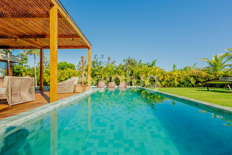 Casa Alto Padrão 05 Suítes - Praia do Forte