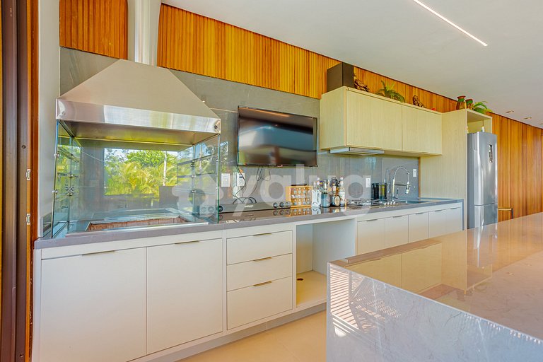 Casa Alto Padrão 05 Suítes - Praia do Forte