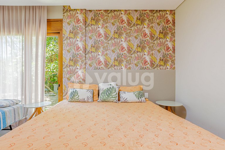 IT 122 Excelente Casa con 4 suites y Piscina - Itacimirim