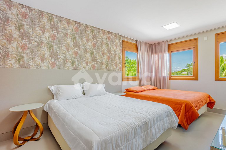 IT 122 Excelente Casa con 4 suites y Piscina - Itacimirim