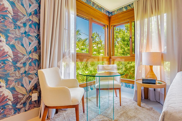 IT 122 Excellent House with 4 suites and Pool - Itacimirim