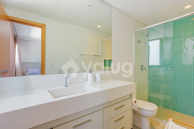 IT 122 Excellent House with 4 suites and Pool - Itacimirim