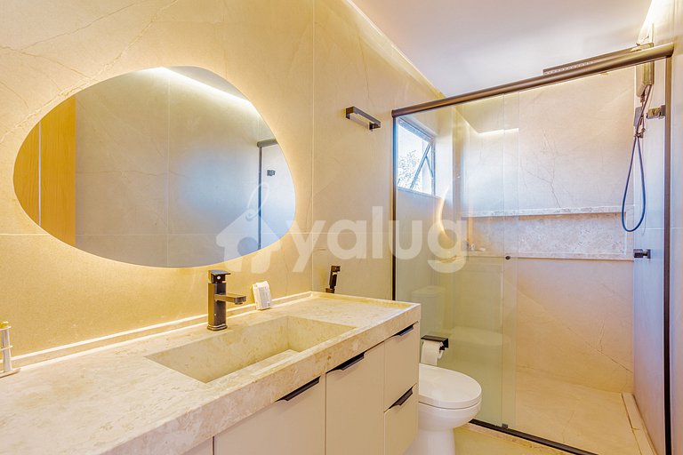 Beautiful Luxury House with 5 Suites in Praia do Forte