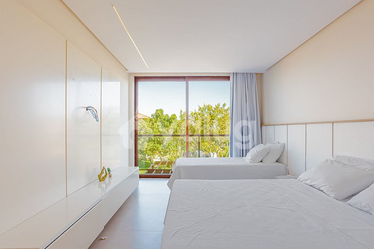 Beautiful Luxury House with 5 Suites in Praia do Forte