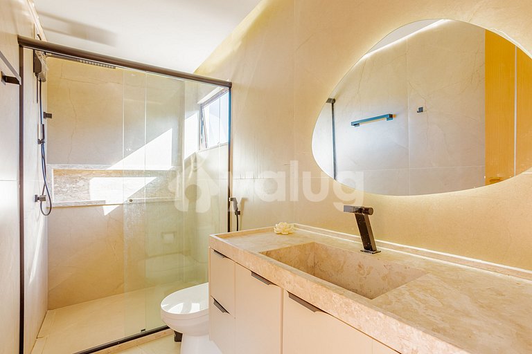 Beautiful Luxury House with 5 Suites in Praia do Forte