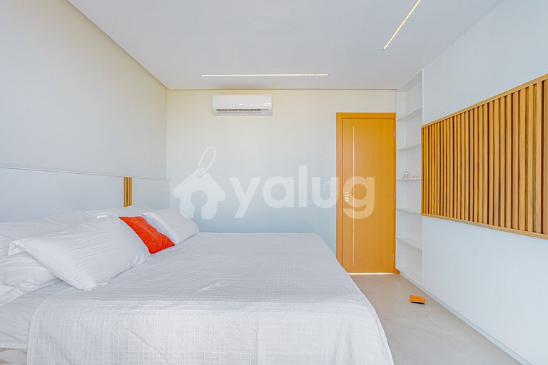 Beautiful Luxury House with 5 Suites in Praia do Forte