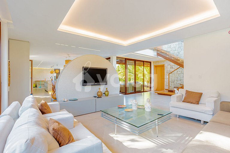 Beautiful Luxury House with 5 Suites in Praia do Forte