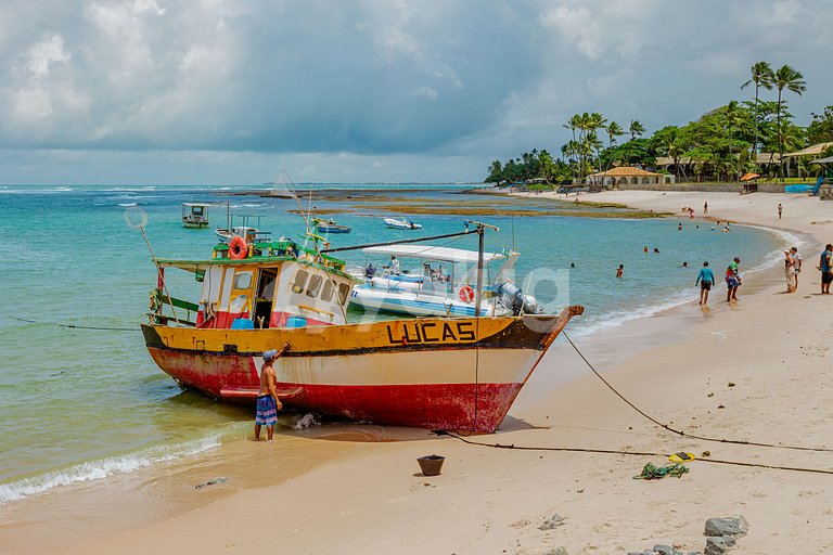 Casa completa de Alto Padrão com piscina em Praia do Forte
