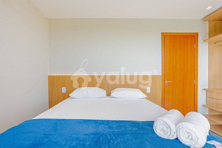 Luxury house with hot tub and 6 suites.