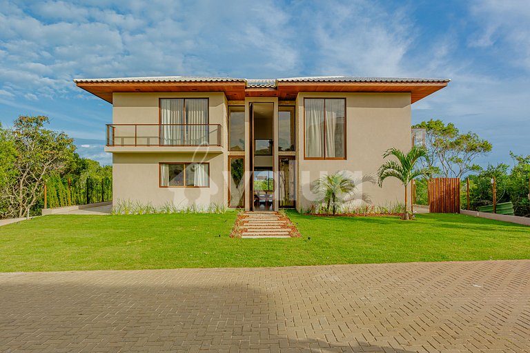Casa de lujo con jacuzzi y 6 suites.