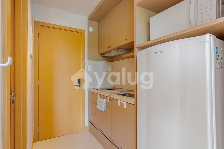 BR18 Beautiful Studio 180m from Barra Beach