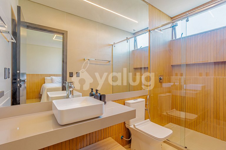 PF131 Luxury House with 5 Suites - Praia Bella